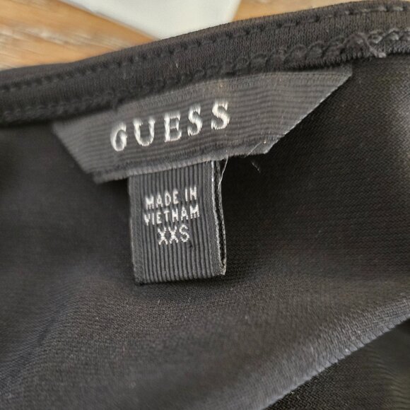 Guess XXS Black V Neck Top with flutter sleeves - EUC - Picture 2 of 3